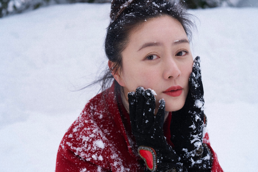 雪中美人田海蓉，雪韻天成優(yōu)雅不敗